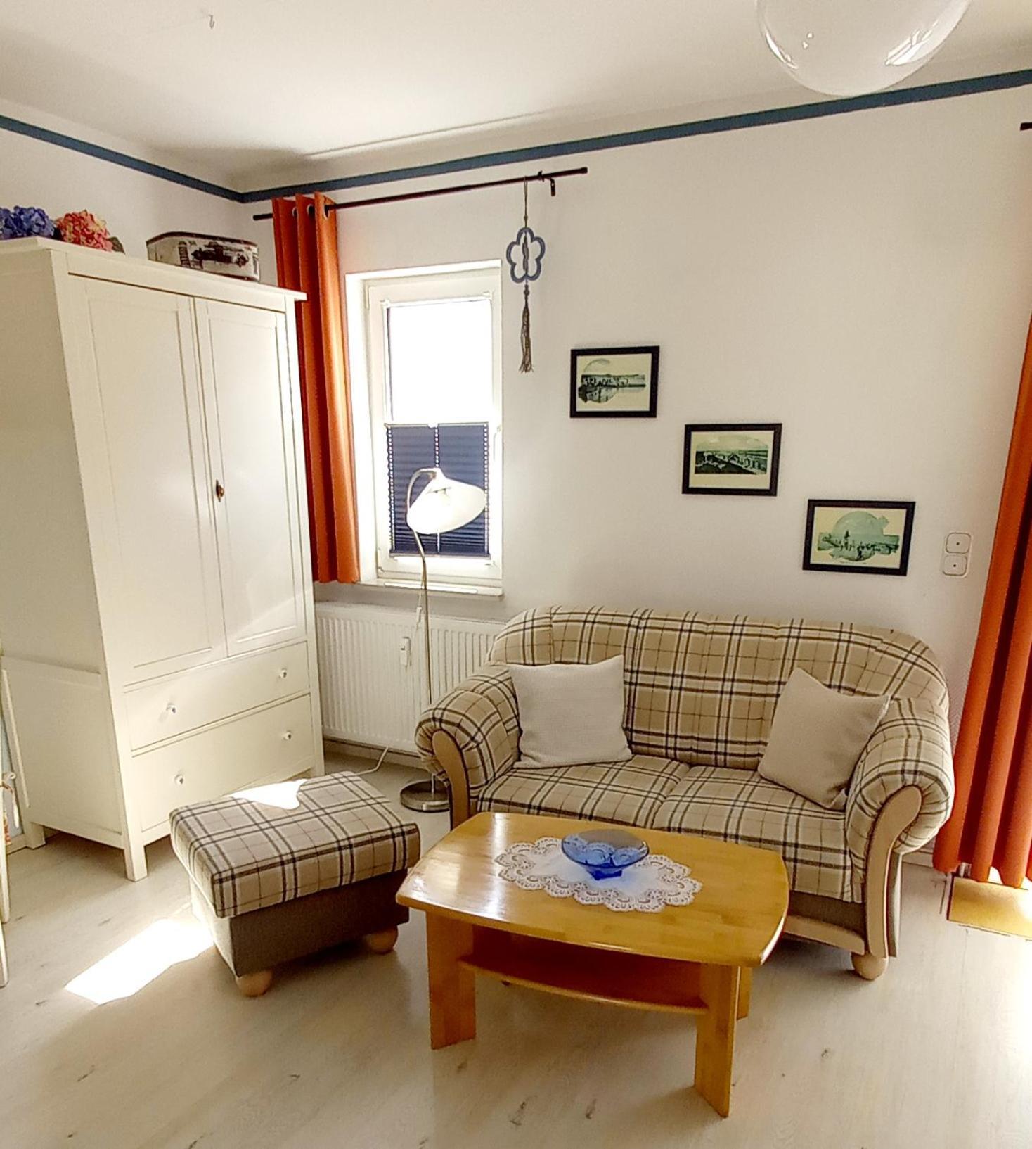 Studio 5 Im Eg Haus Stranddistel, Wunderschones Studio Fur 2 Personen In Zingst Esterno foto