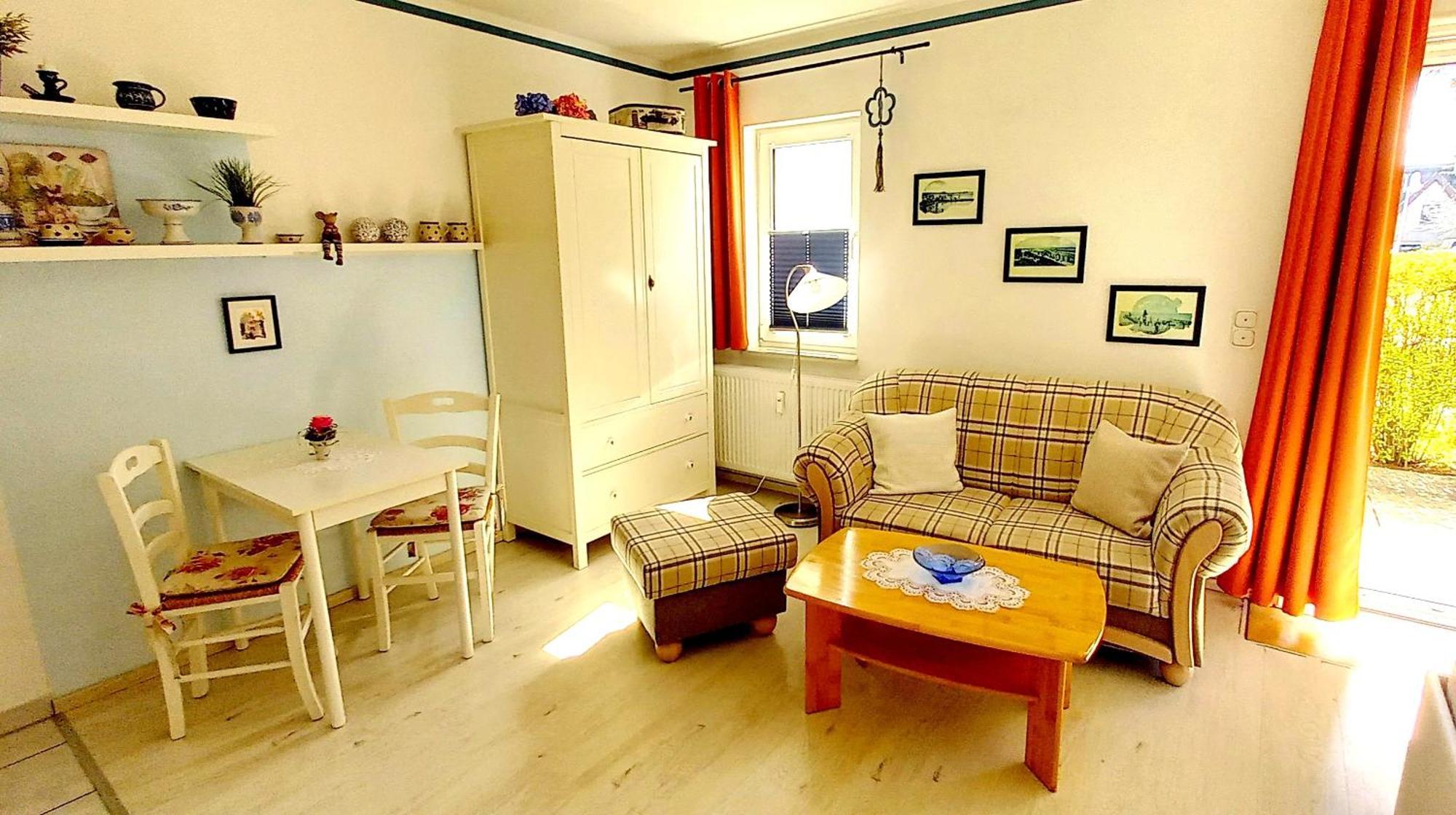 Studio 5 Im Eg Haus Stranddistel, Wunderschones Studio Fur 2 Personen In Zingst Esterno foto